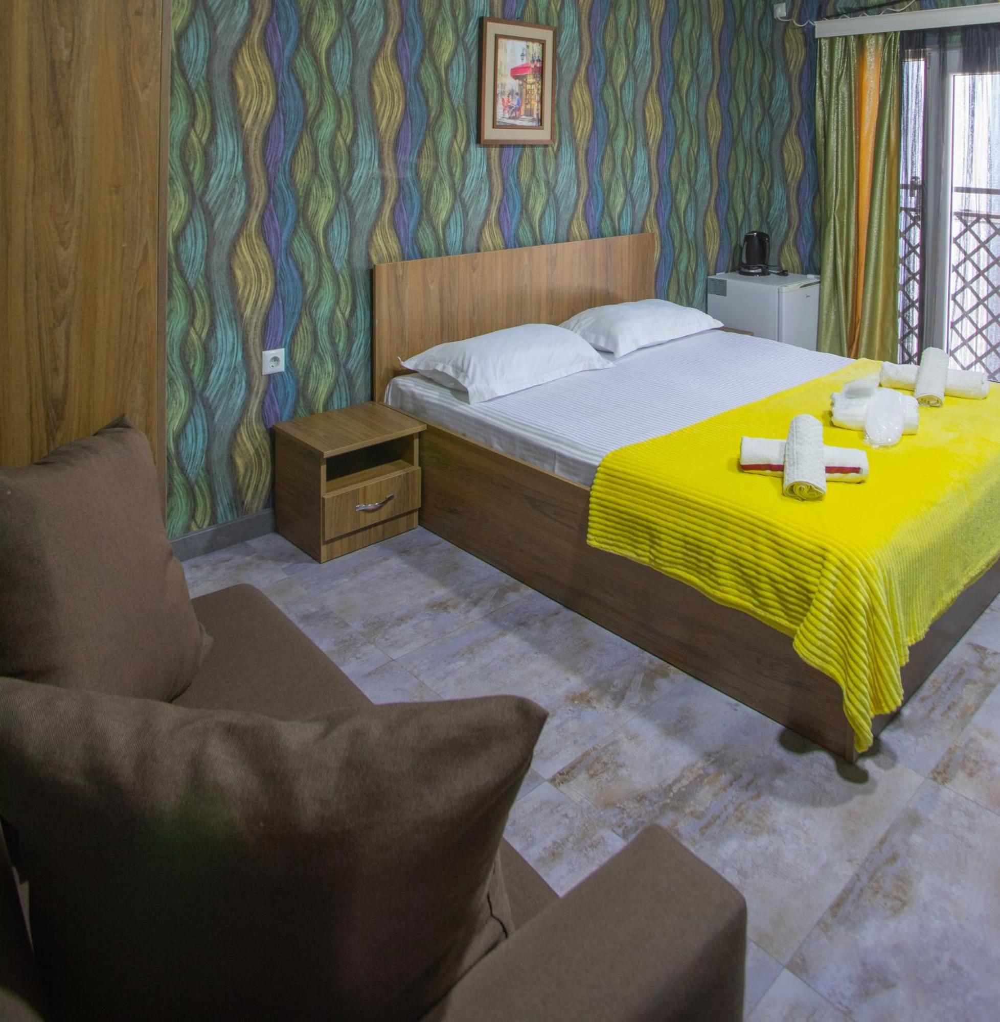 Hotel Homeland Batumi Exterior photo