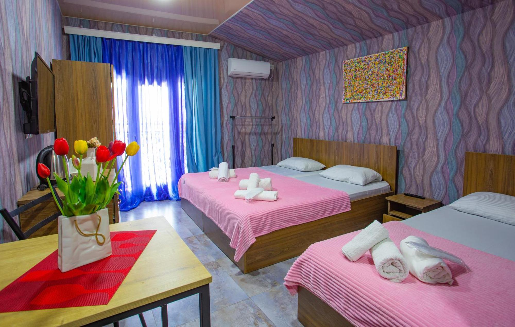 Hotel Homeland Batumi Exterior photo