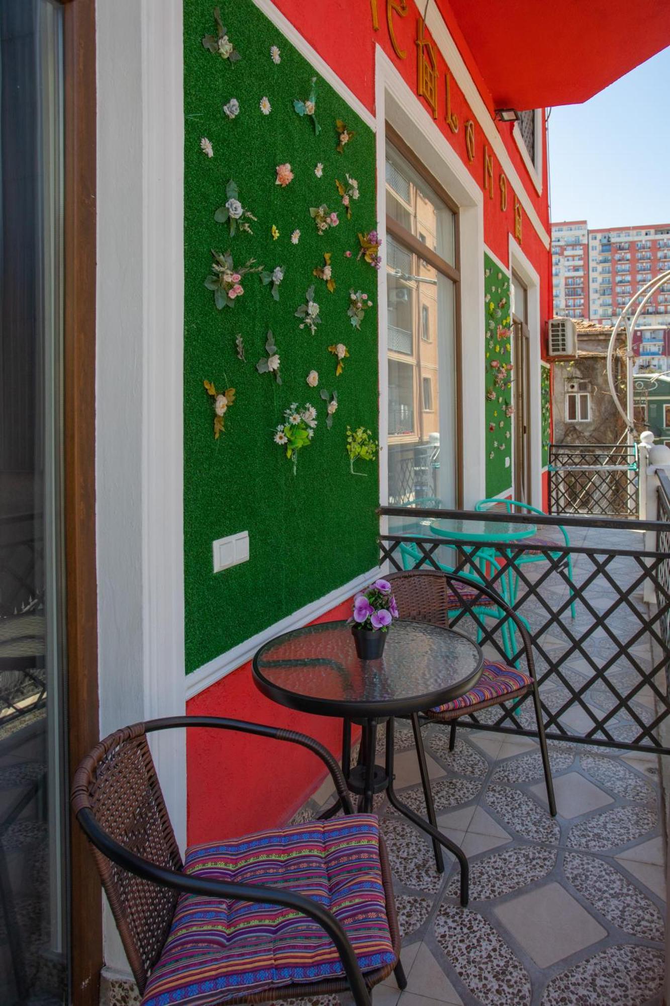 Hotel Homeland Batumi Exterior photo