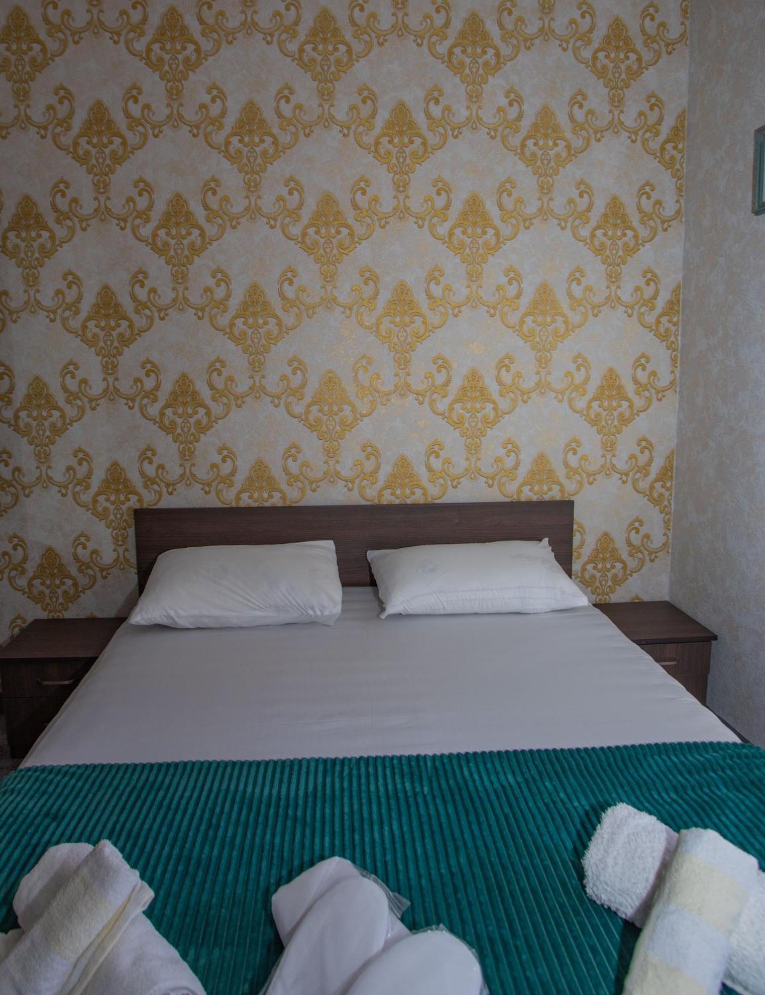 Hotel Homeland Batumi Exterior photo